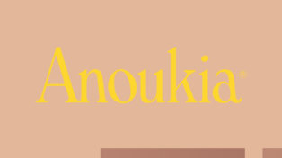 Anoukia in Pink